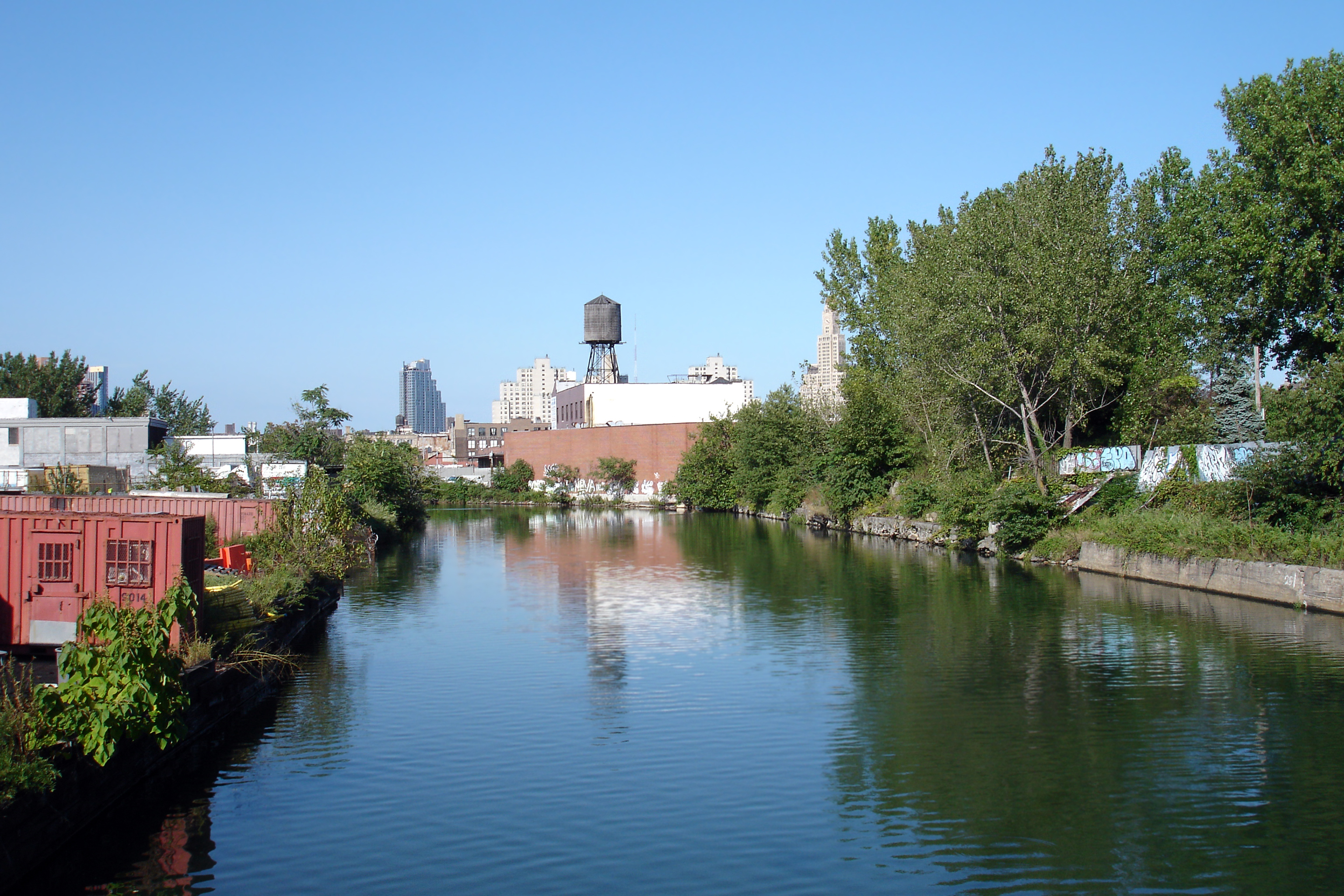 Gowanus Canal_iStock-182778501.jpg