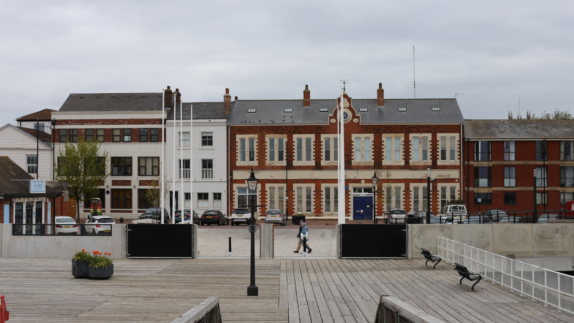 Hull pier on a cloudy day.